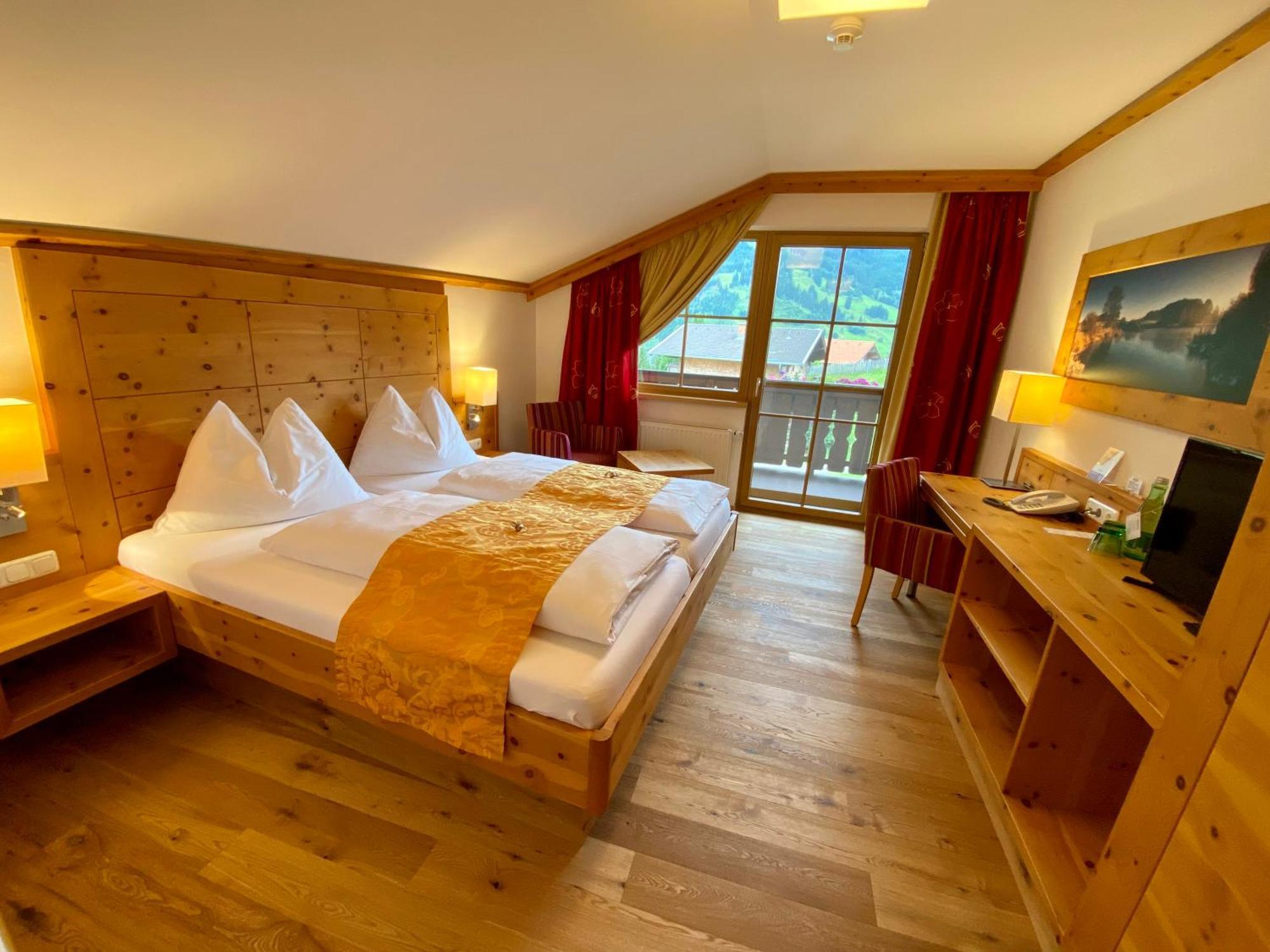 Berghotel Alpenklang Гроссарль Экстерьер фото