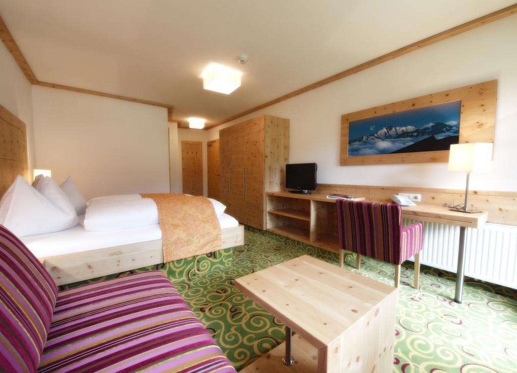 Berghotel Alpenklang Гроссарль Экстерьер фото